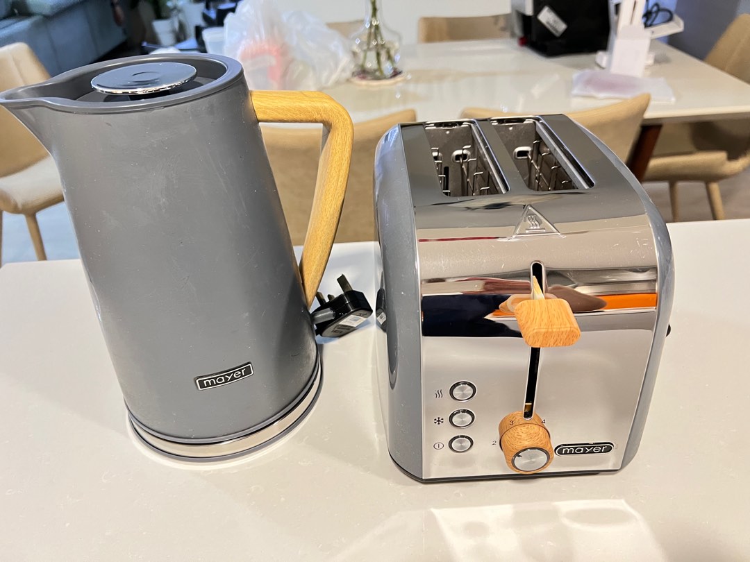 Mayer toaster and kettle set, TV & Home Appliances, Kitchen Appliances