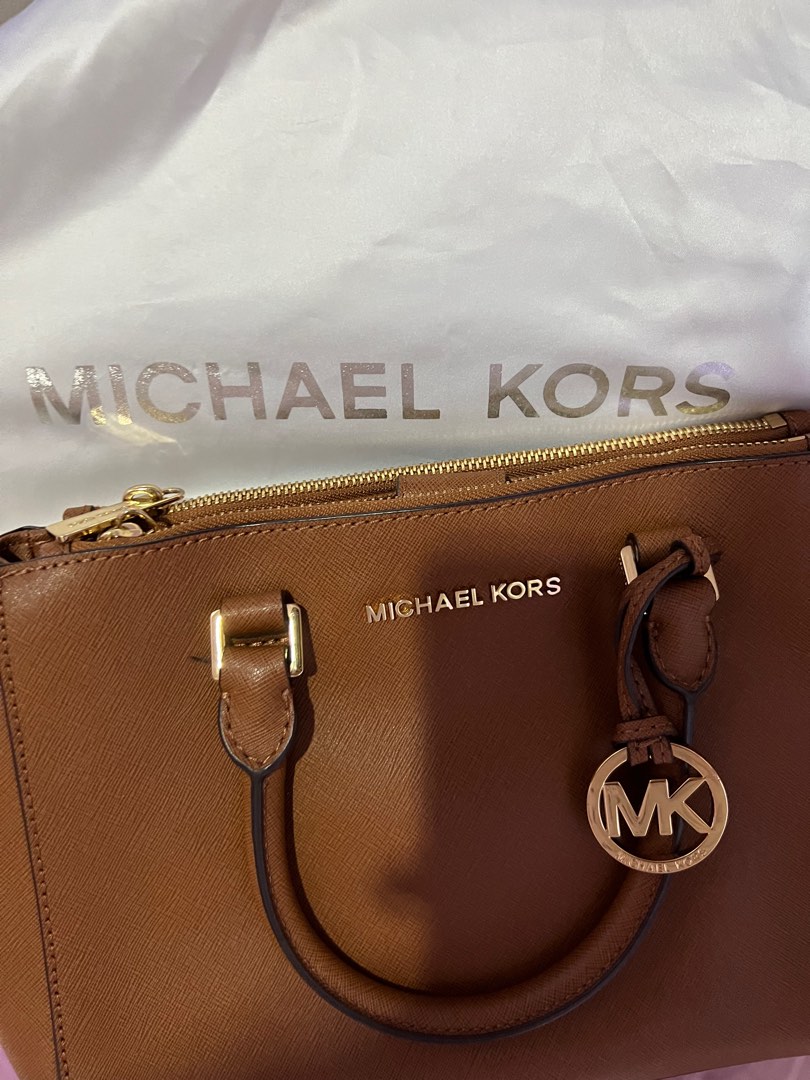 MICHAEL KORS BAG (Valerie Medium Pebbled Leather Satchel), Luxury, Bags &  Wallets on Carousell