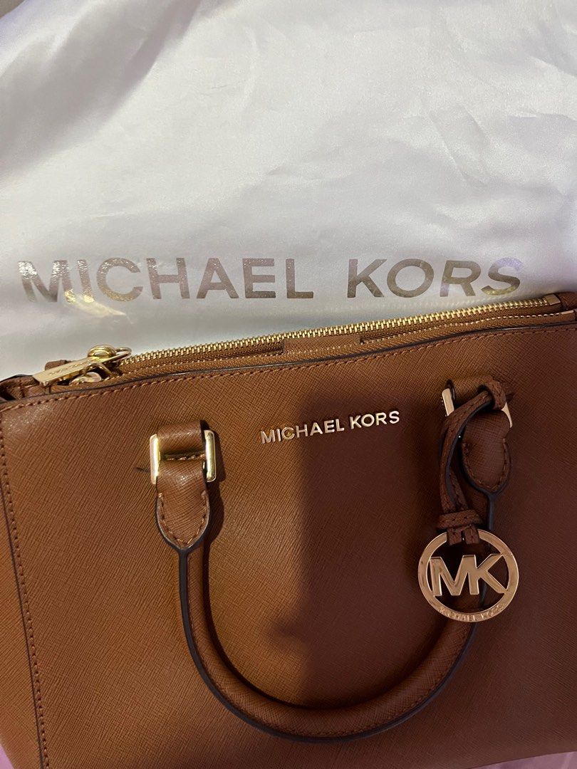 Michael Kors Jet Set Travel Medium Leather X Cross Dome Crossbody Handbag  (Black Solid/Gold) - Walmart.com