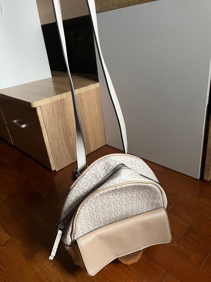Mini Backpack (Category: Shoulder Bags) located in Singapore. Submitted by amenini (Listing ID 1199430318, Image 2). Description: .
