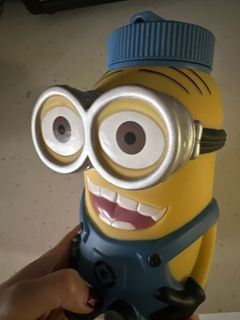 Minion Character Water Bottle