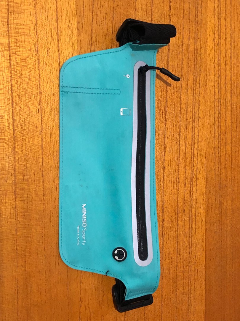 MINISO WAIST BAG maufryer, Olah Raga, Perlengkapan Olahraga Lainnya di