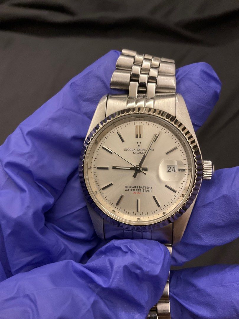 Nicola valentino outlet watch