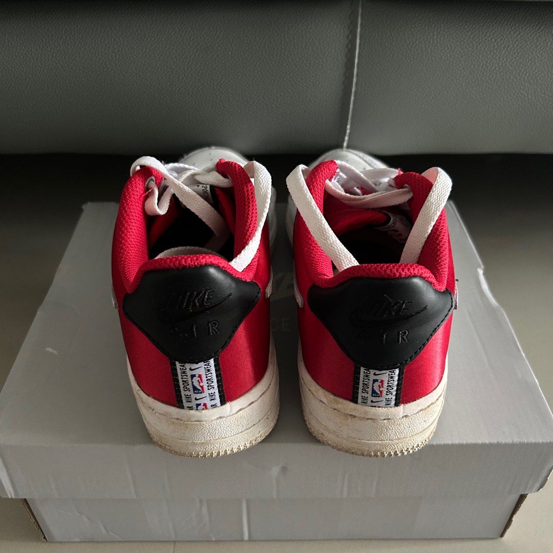 Nike air force 1 on sale lv8 red and white