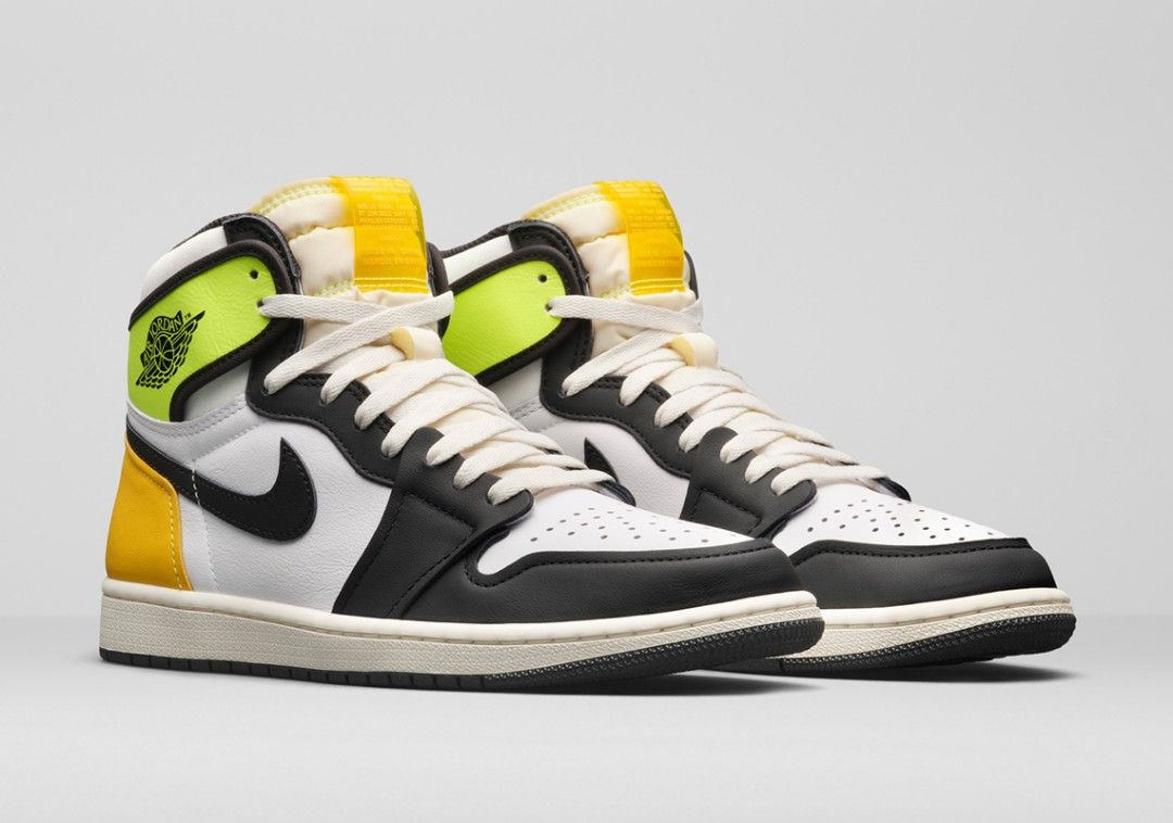 Nike Air Jordan 1 Retro High Black White Volt University Gold