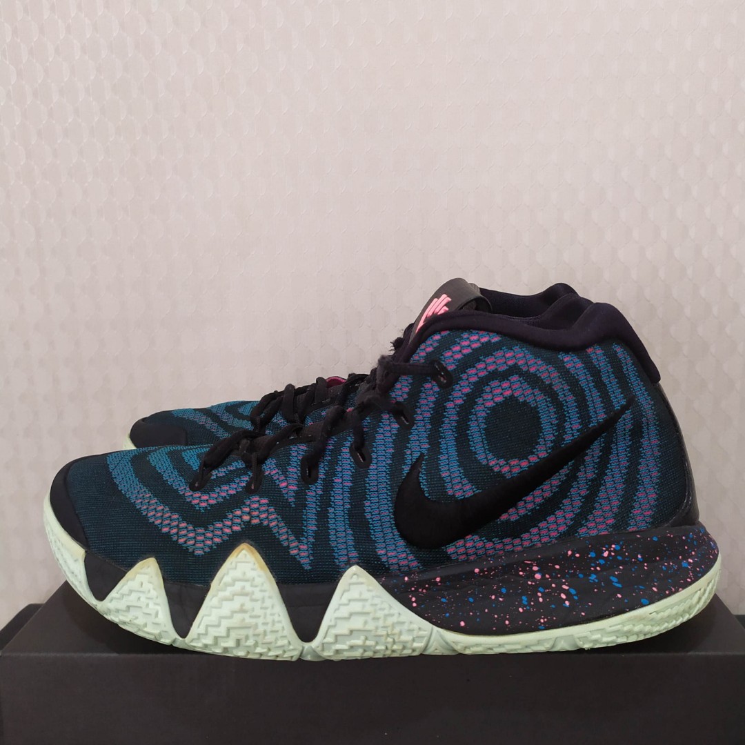 Nike Kyrie 4 80s Decades Pack, Fesyen Pria, Sepatu , Sneakers di Carousell