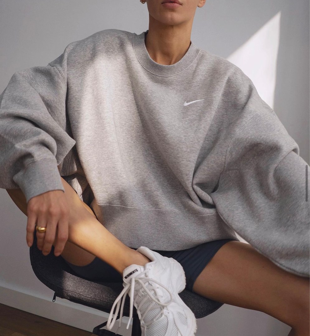 nike mini swoosh oversized boxy light beige sweatshirt