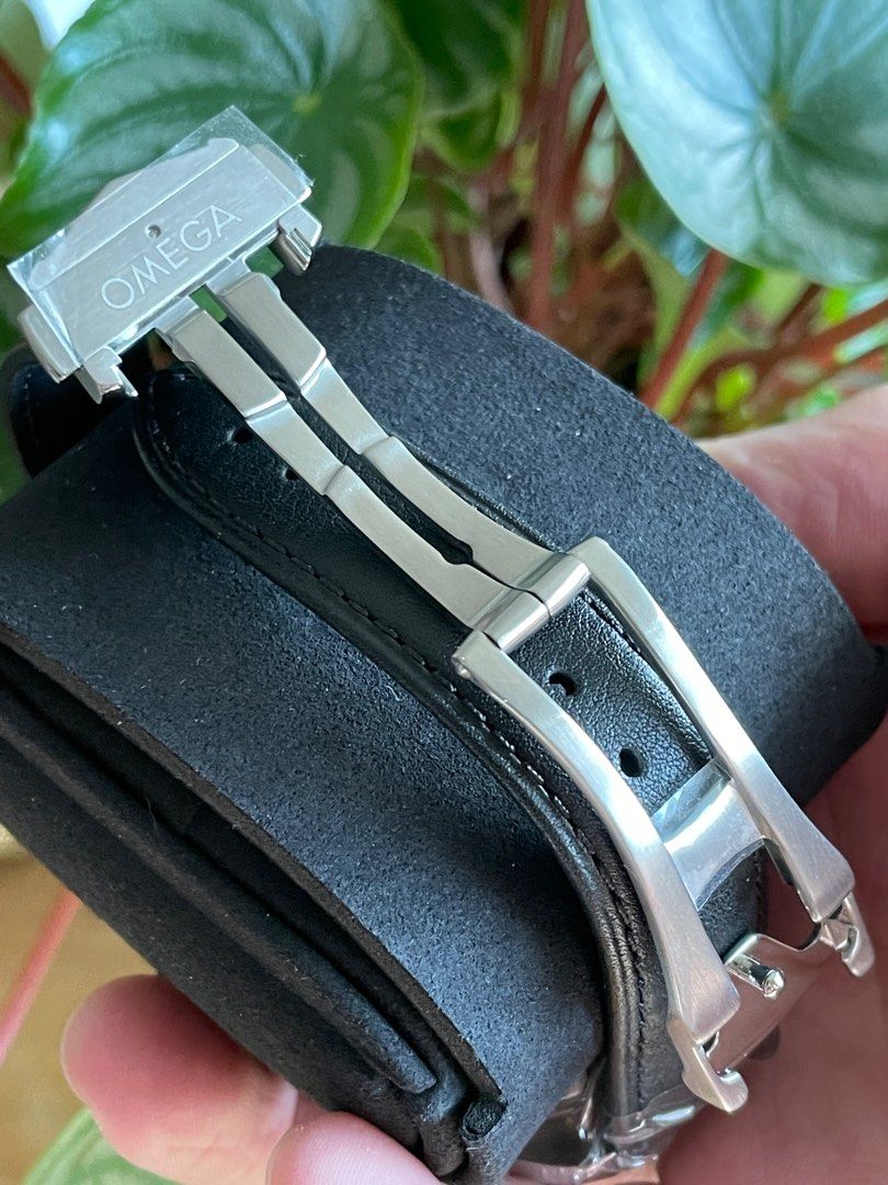 Omega speedmaster leather store strap and clasp