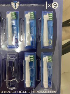 Oral b. Cross action head x 5 BNIB. Free x1 open unused.