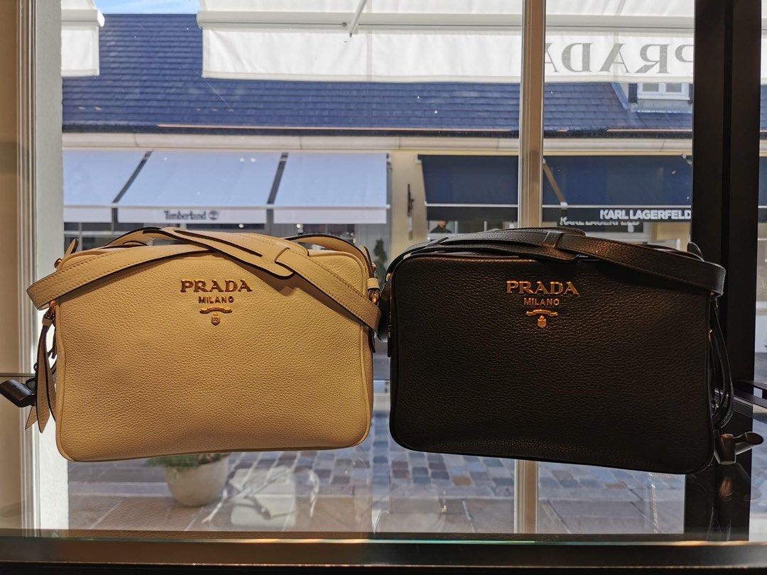 Preloved Prada Double Zip Tessuto Camara Bag with Wristlet Strap 158 0 –  KimmieBBags LLC