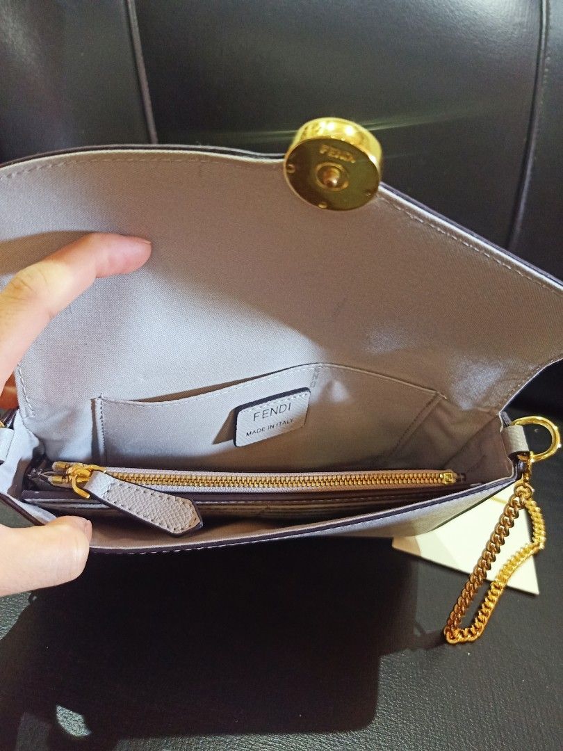 Preloved fendi sling wallet bag (Category: Luxury Bags & Wallets) located in Cebu City. Submitted by day.98 (Listing ID 1199433896, Image 3). Description: from japan surplus pure leather removable sling no flaws with dust bag small size.