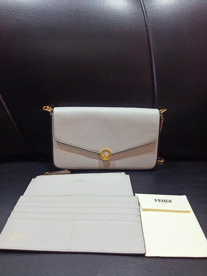 Preloved fendi sling wallet bag (Category: Luxury Bags & Wallets) located in Cebu City. Submitted by day.98 (Listing ID 1199433896, Image 2). Description: from japan surplus pure leather removable sling no flaws with dust bag small size.