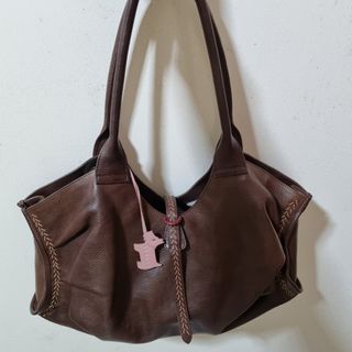 (Category: ) located in . Submitted by lovemybagg (Listing ID 1199440420, Image 1). Description: .