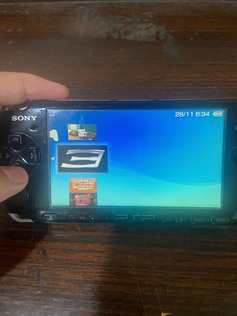 Sony PSP 3006 Playstation Portable Console, Video Game, Konsol di Carousell