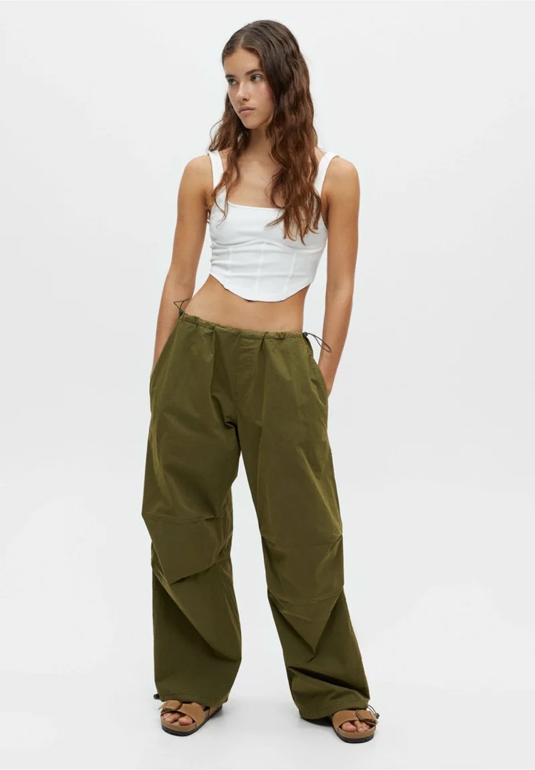 pull&bear green parachute cargo pants, Women's Fashion, Bottoms, Other ...