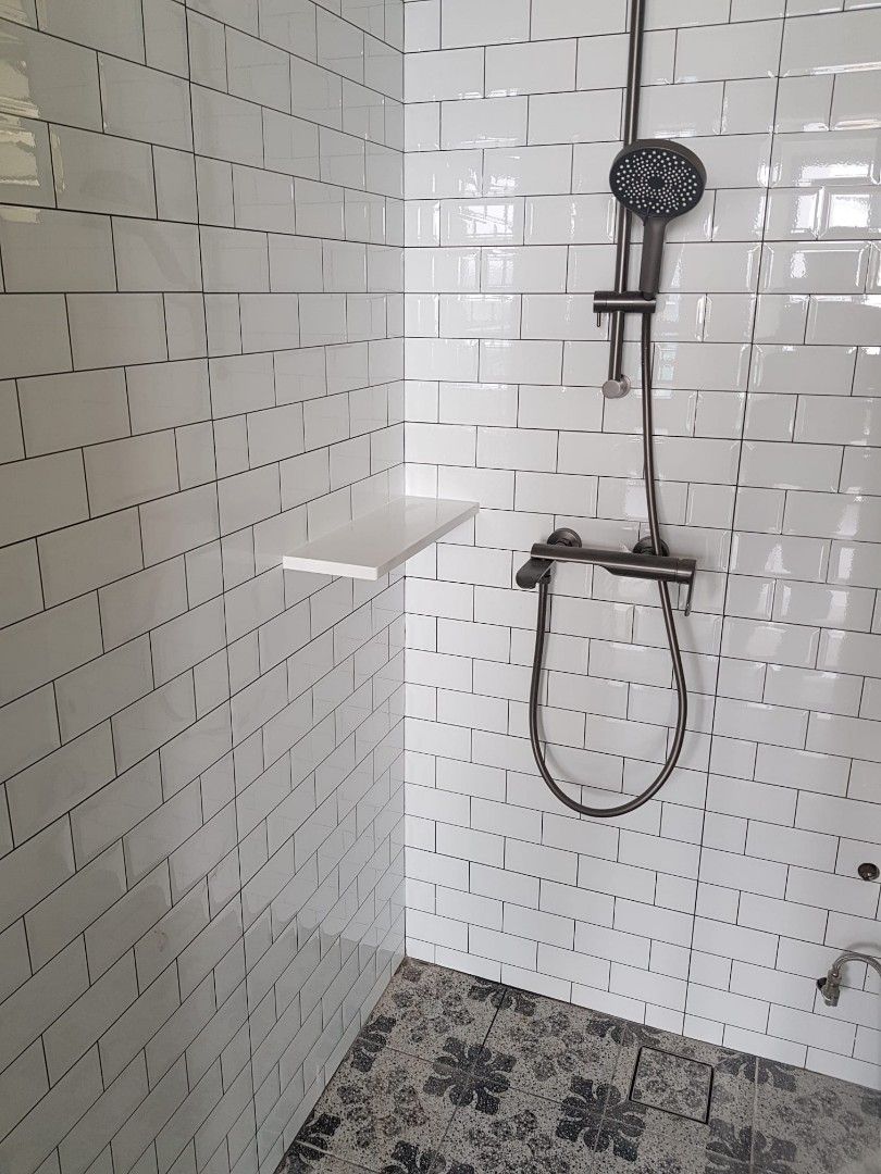 Quartz Shampoo Ledge, Furniture & Home Living, Bathroom & Kitchen