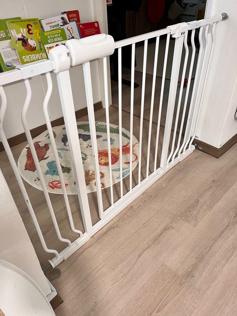Safety gates, Babies & Kids, Baby Nursery & Kids Furniture, Safety Gates, Locks & Protectors on