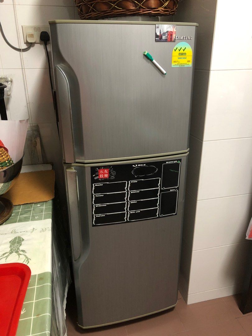samsung ka fridge dikhao