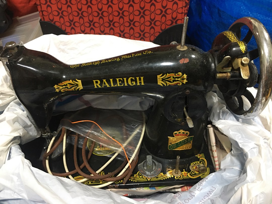 Sewing machine (Raleigh), TV & Home Appliances, Other Home Appliances