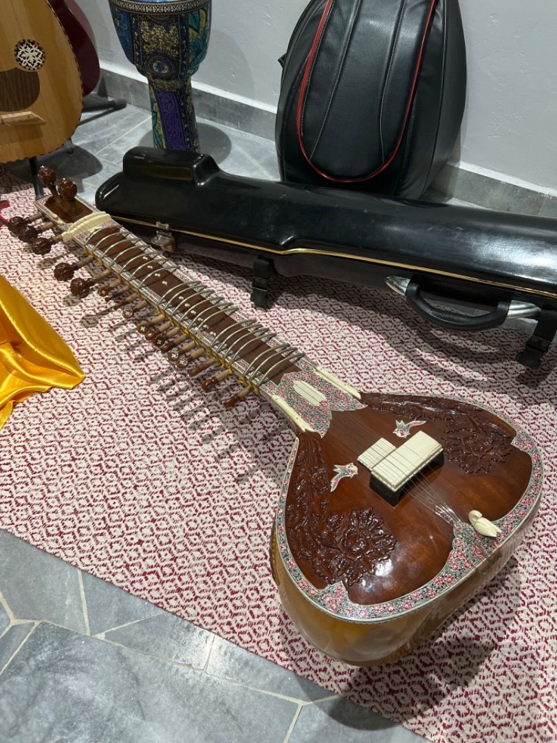 Sitar, Hobbies & Toys, Music & Media, Musical Instruments on Carousell