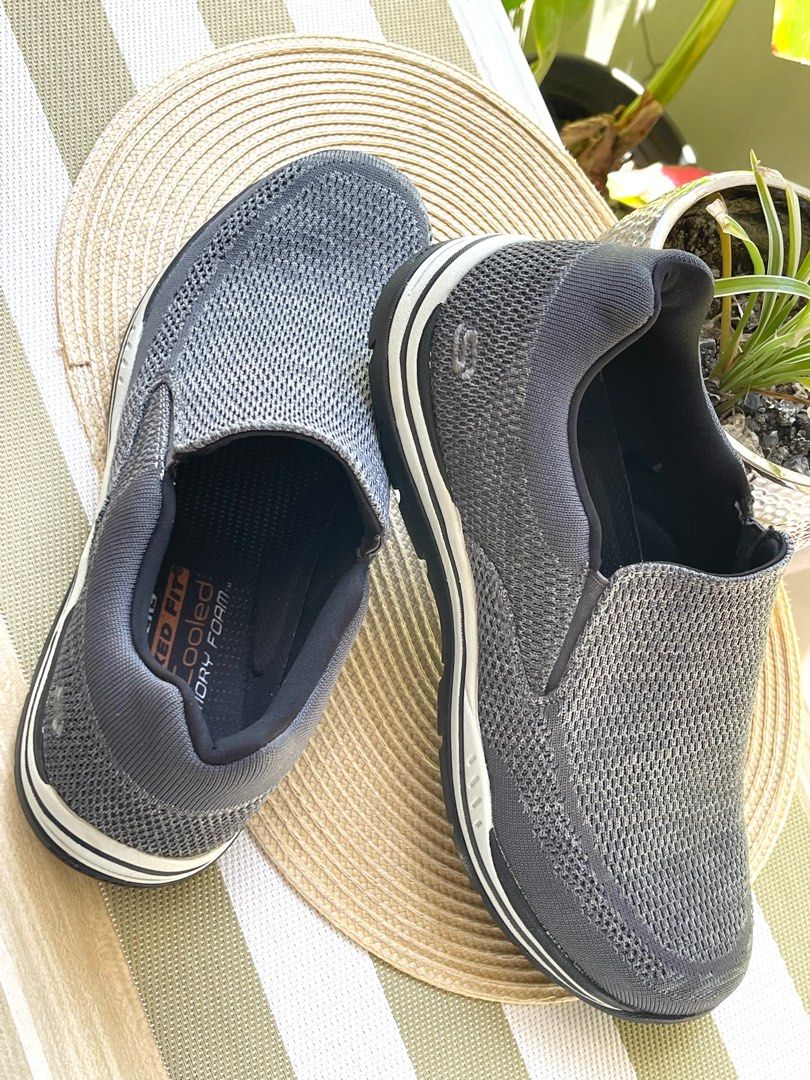 Skechers hot sale gomel black