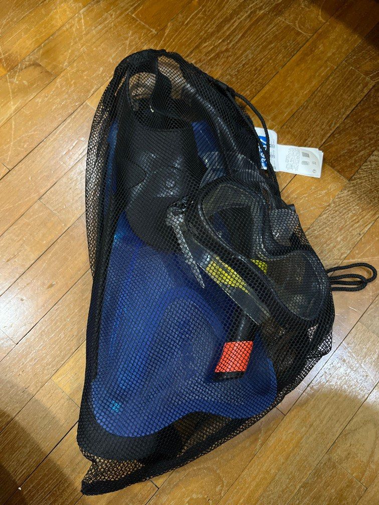 Snorkel set, Sports Equipment, Other Sports Equipment and Supplies on Carousell Snorkel set, Sports Equipment, Other Sports Equipment and Supplies on Carousell
