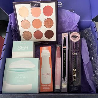 (Category: ) located in . Submitted by beautystuffsg (Listing ID 1199486143, Image 1). Description: .