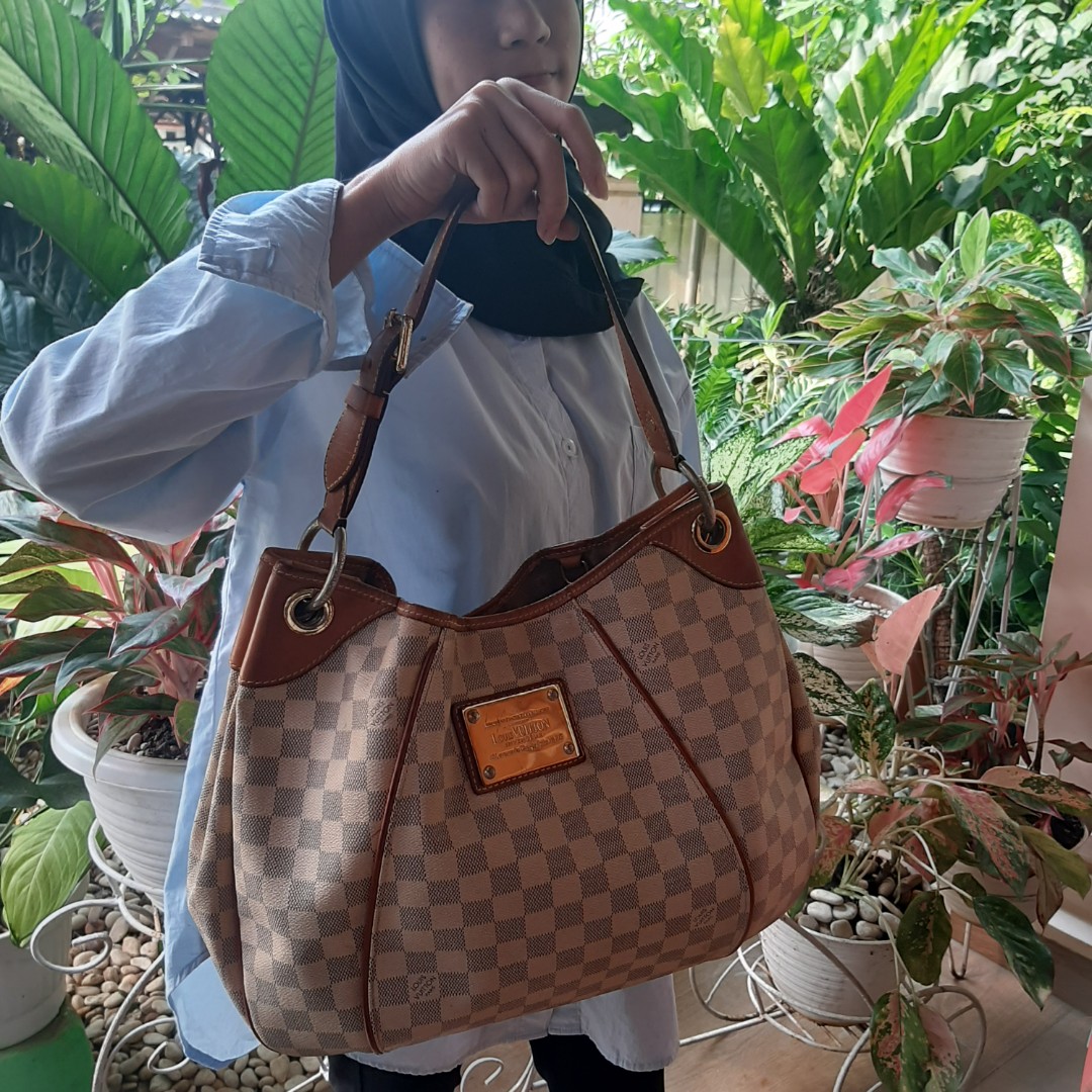 Tas Louis Vuitton Inventeur, Fesyen Wanita, Tas & Dompet di Carousell