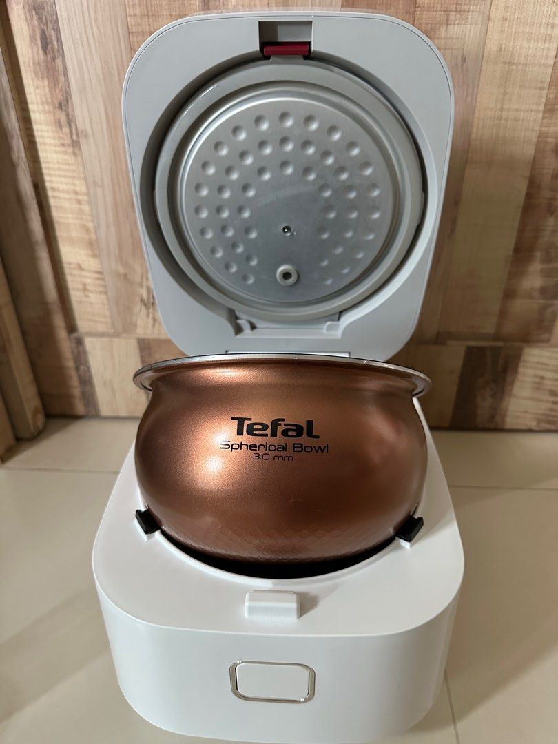Tefal Rice Cooker (RK8001), TV & Home Appliances, Kitchen Appliances, Cookers on Carousell