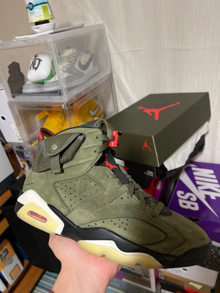 Travis scott aj6, Men's Fashion, Footwear, Sneakers on Carousell