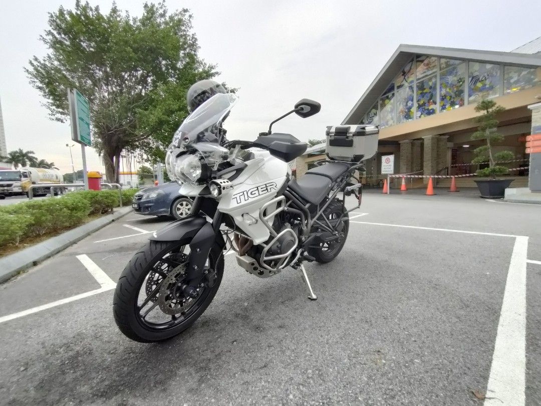 triumph tiger xr 800 price