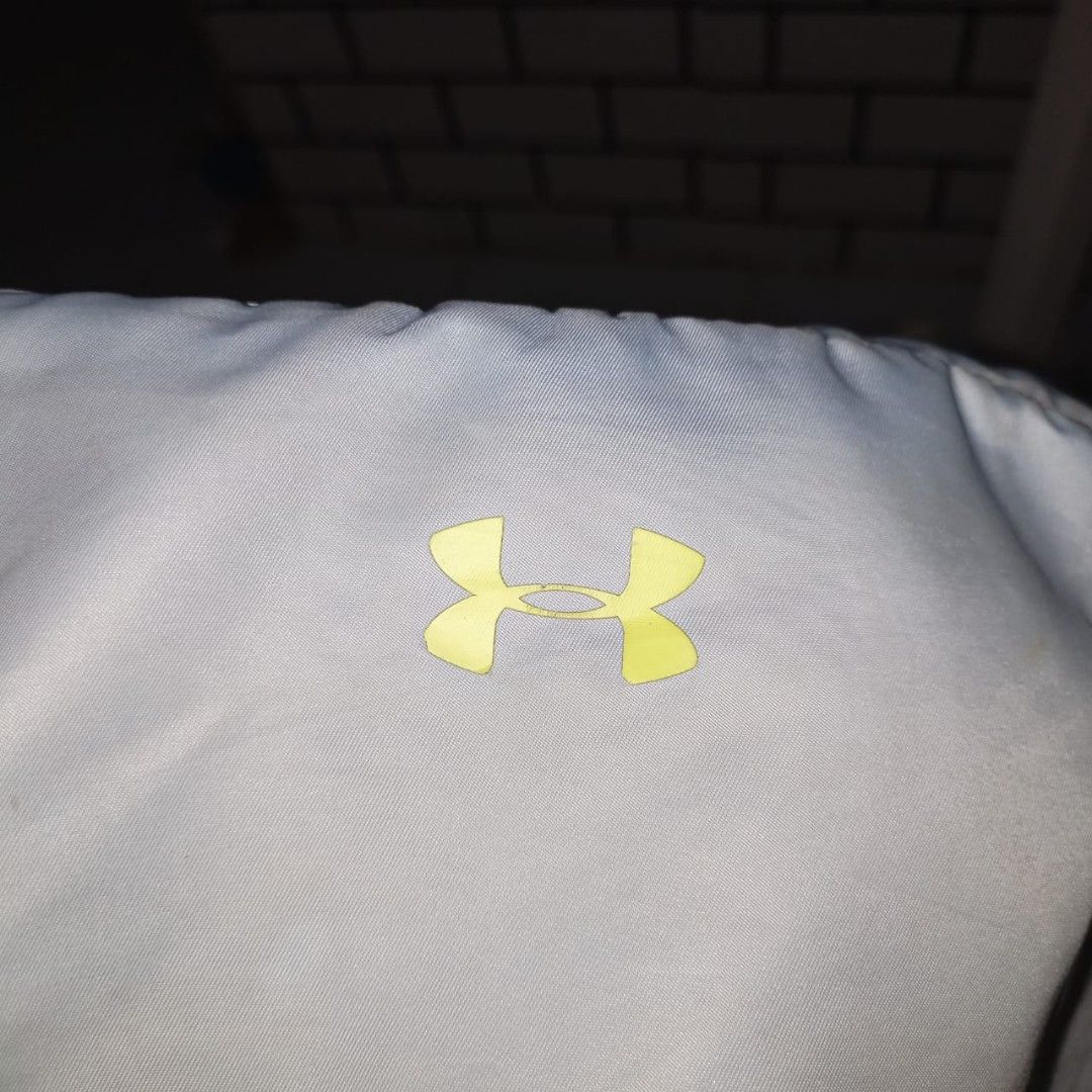 Under Armour original sport bag, Fesyen Wanita, Tas & Dompet di Carousell