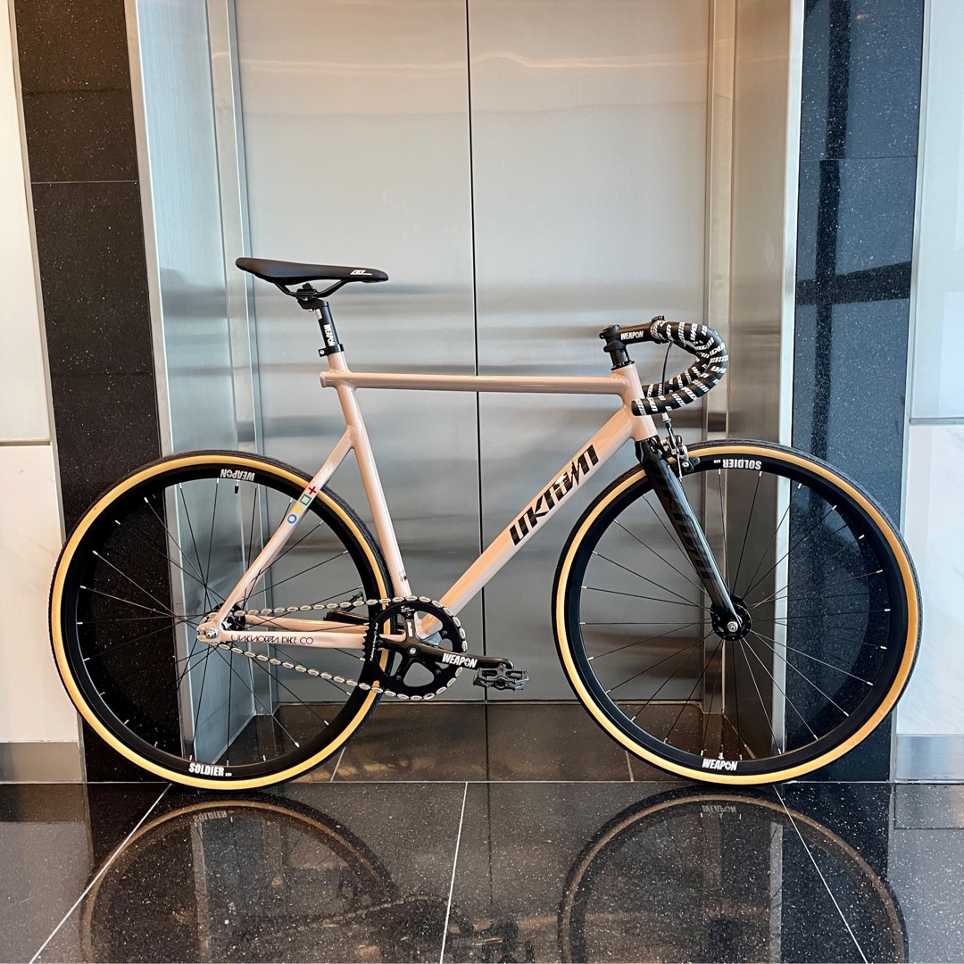 Unknown fixed gear bike / single speed PS2 frameset (470