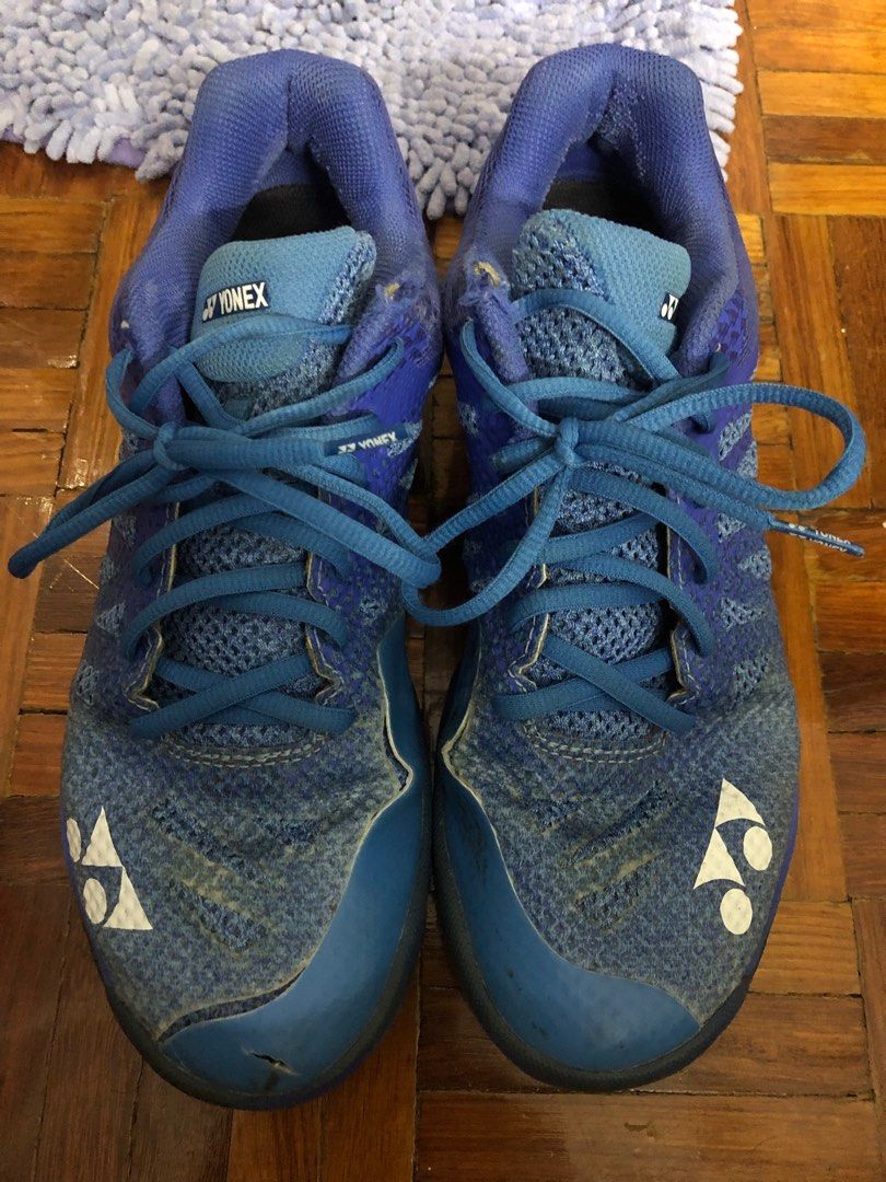 Used Yonex Aerus 3 badminton shoes size US9 27cm Sports