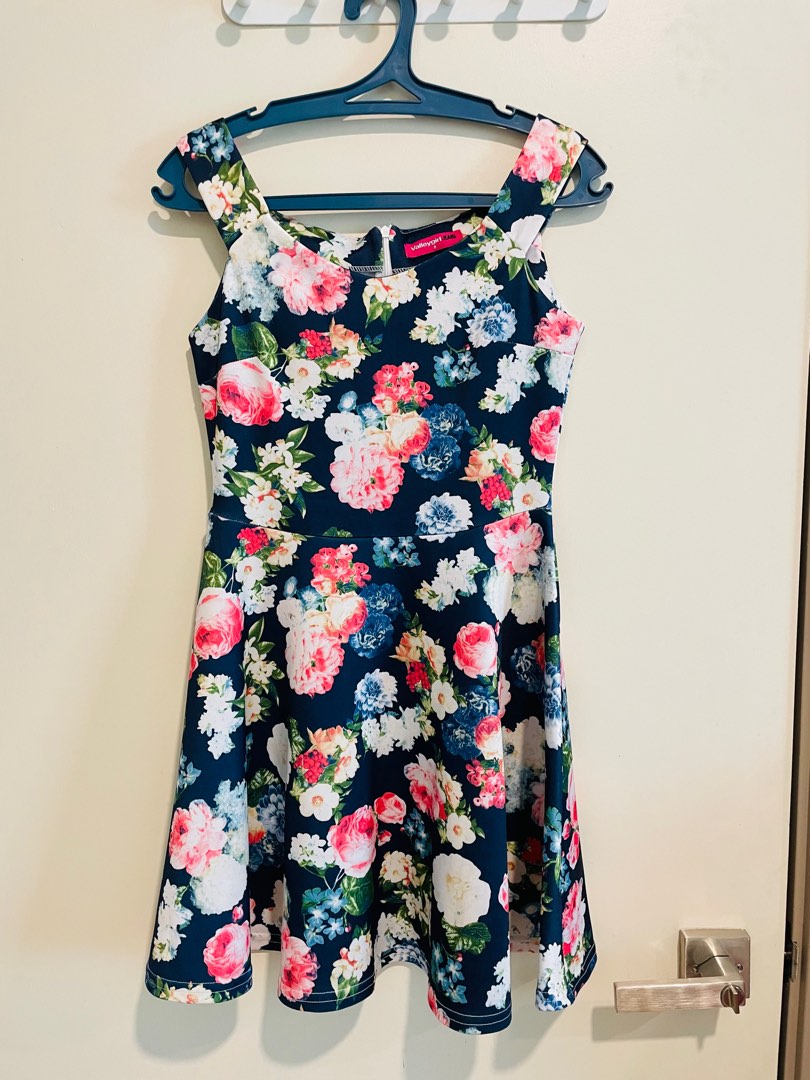 Valley store girl clothes