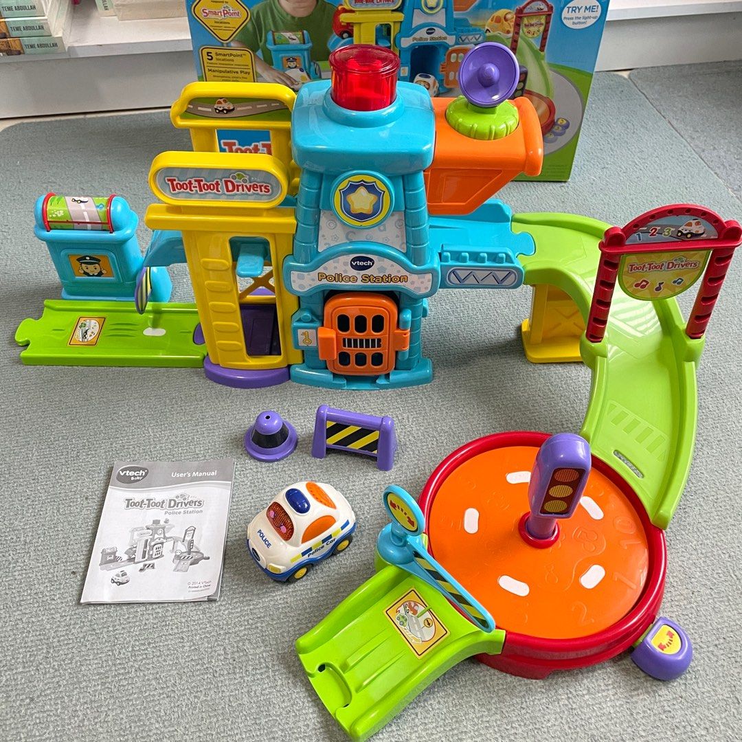 Vtech Police Station Toot toot Drivers Go Go Smart Wheels, Hobbies