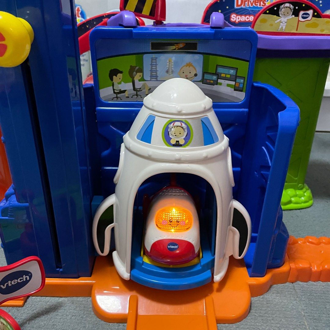 Toot toot drivers deals space station