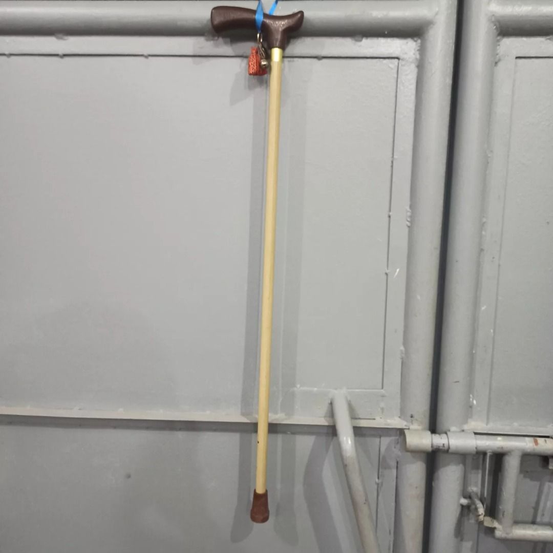 Walking stick (Category: Wheelchairs) located in Taguig. Submitted by Rare_findsmnl (Listing ID 1199610870, Image 1). Description: .