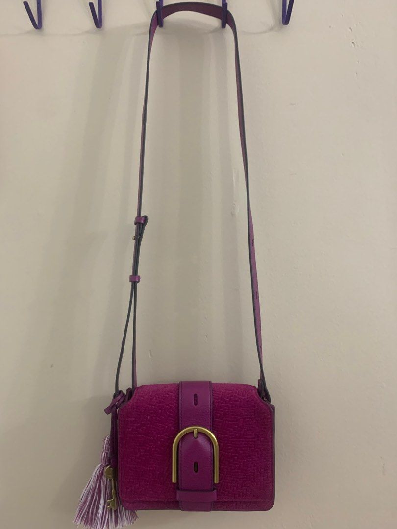 Women Wiley Crossbody Fossil in Magenta