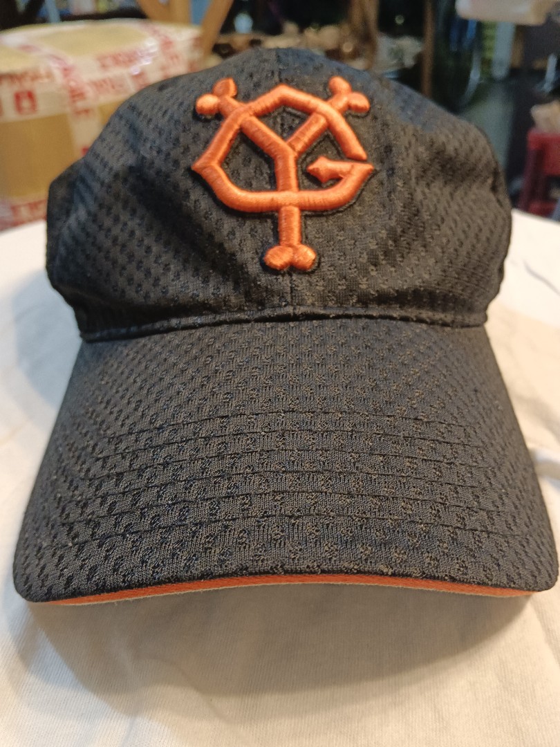 Official Yomiuri Giants baseball cap - Mesh type