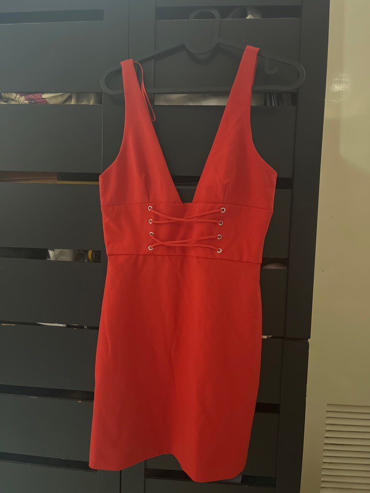 vuori dresses Women's Volley Dress – saintbernard.com global-sleeve_length-Short Sleeve How to Accessorize a Color:Midnight Pinstripe