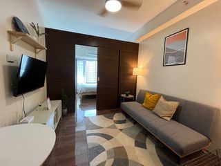 STAYCATION 1Bedroom home in the heart of Makati. NEW!
