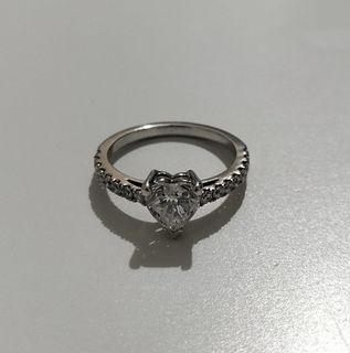 925 Sterling Silver Ring with 1ct Heart Shape Diamond Simulants