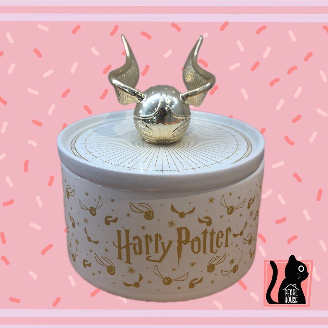 Warner Bros Studios Tour Harry Potter Golden Snitch Candle Necklace New