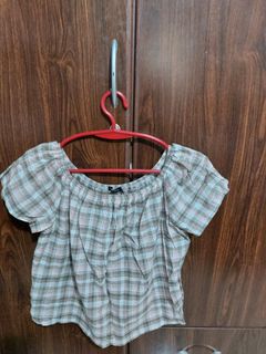 (Category: ) located in . Submitted by BellsPreloved (Listing ID 1199629094, Image 1). Description: .