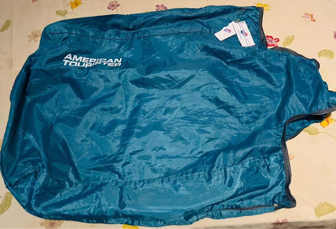 American Tourister Luggage Cover Large, Hobbies & Toys, Travel, Luggage