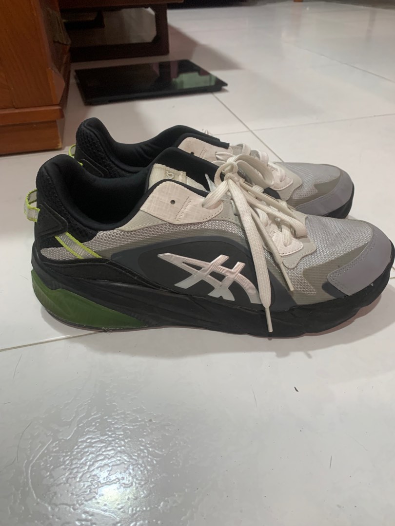 Gel sports shoes sale