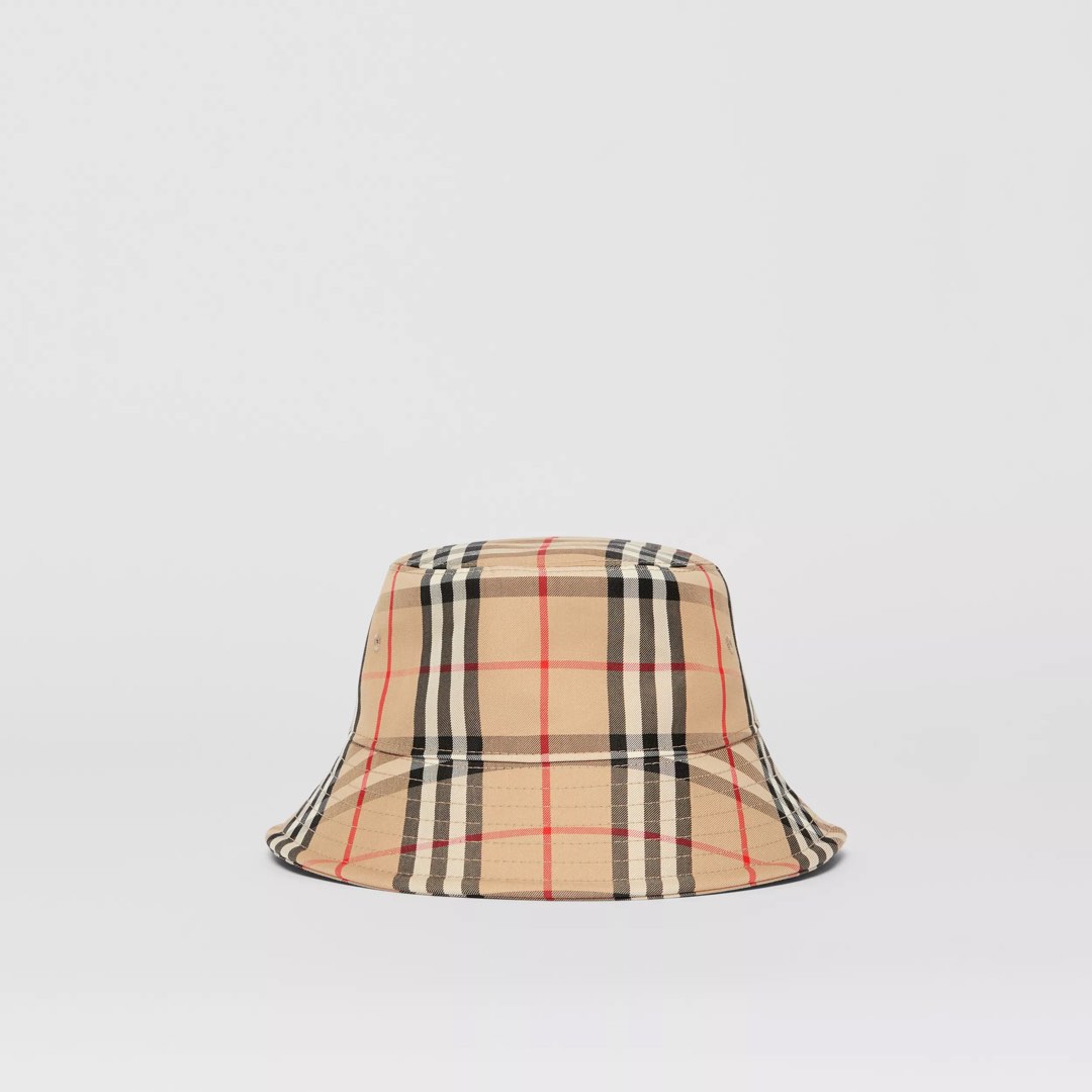 Authentic Burberry Bucket Hat, Men's Fashion, Watches & Accessories, Caps &  Hats on Carousell