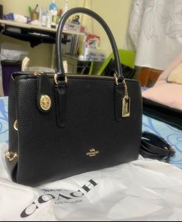 (Category: ) located in . Submitted by lezlita (Listing ID 1199817928, Image 1). Description: .