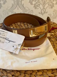 Authentic Salvatore Ferragamo Reversible leather belt for Women VVGC  (NETT)